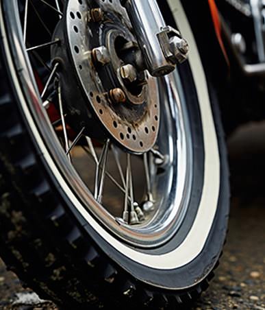neumático de una moto
